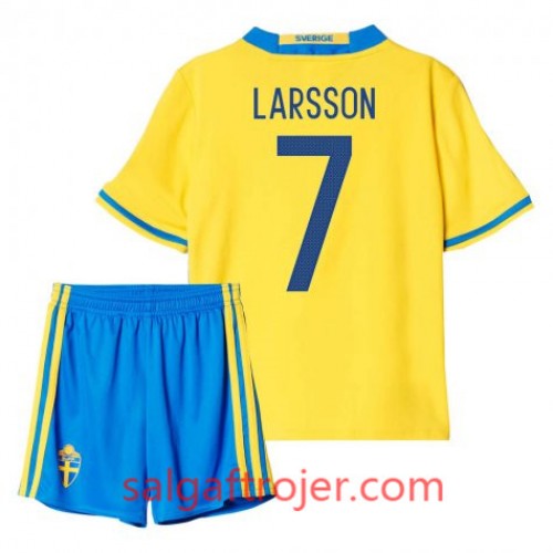 Sverige Fodboldtrøjer Larsson 7 Børn Hjemmebanesæt 2016 Kort ærmer Sverige Fodboldtrøjer Larsson 7 Børn Hjemmebanesæt 2016 Kort ærmer