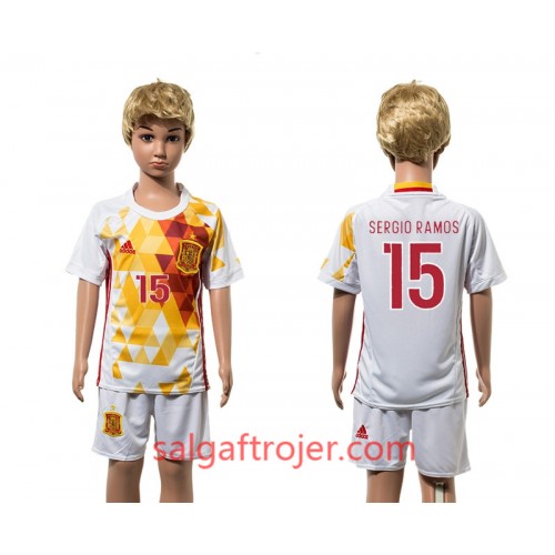 Spanien Fodboldtrøjer Ramos 15 Børn Udebanesæt 2016 Kort ærmer Spanien Fodboldtrøjer Ramos 15 Børn Udebanesæt 2016 Kort ærmer